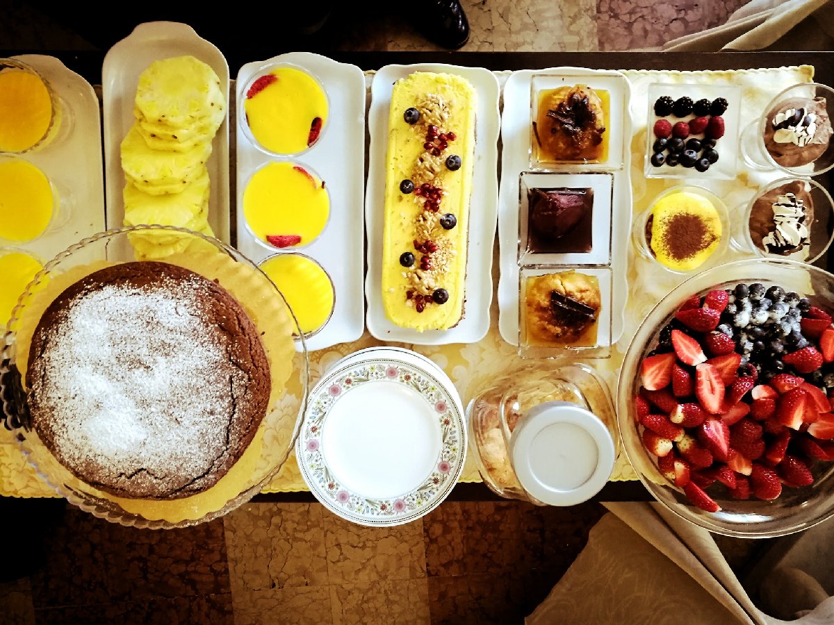 querciadirosa ristoranti modena carrello dei dolci fatti in casa